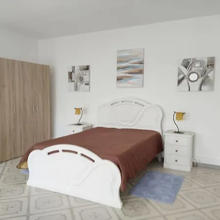 Apartment Rua De Baixo